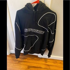 Supreme hoodie